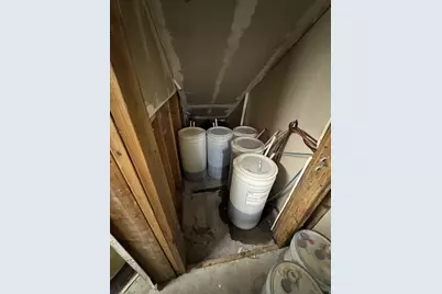 5587 W 6200 S, West Valley, UT 84118 - Photo 22