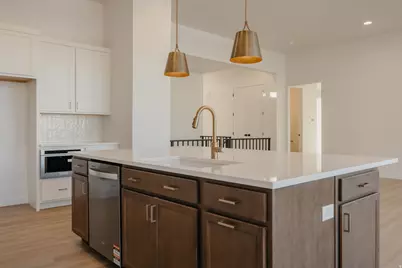 1085 S 3440 E #107, Spanish Fork, UT 84660 - Photo 4