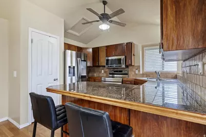 3821 S 6300 W, West Valley, UT 84128 - Photo 10