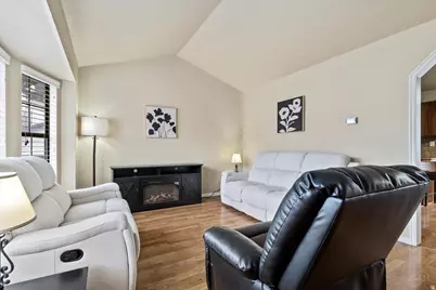 3821 S 6300 W, West Valley, UT 84128 - Photo 6