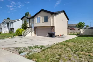 1654 W 600 N, Clinton, UT 84015 - Photo 2