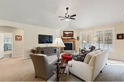 353 Florentine Ln, Centerville, UT 84014 - Photo 4