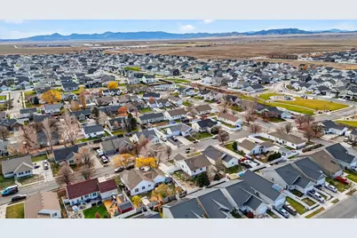 1743 E Dove Way, Eagle Mountain, UT 84005 - Photo 6