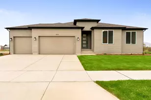 1033 E 250 S, Salem, UT 84653 - Photo 2