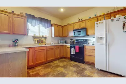 706 S 75 E, Cedar City, UT 84720 - Photo 10