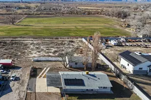 418 S 100 E, Wellington, UT 84542 - Photo 1