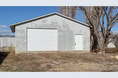 418 S 100 E, Wellington, UT 84542 - Photo 20