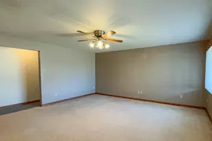 418 S 100 E, Wellington, UT 84542 - Photo 4