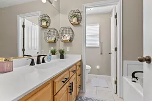 1150 W Red Hills Pkwy, Washington, UT 84780 - Photo 16