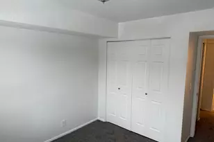 1222 E Waterside Cv S, Midvale, UT 84047 - Photo 12