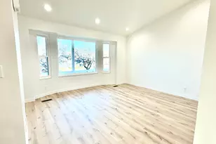 1467 W 1750 N, Clinton, UT 84015 - Photo 2