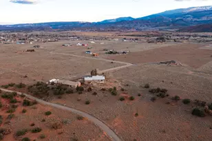 397 N Wendy Dr, Torrey, UT 84775 - Photo 14