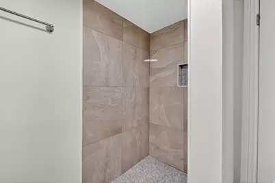 8983 S 3860 W, West Jordan, UT 84088 - Photo 34