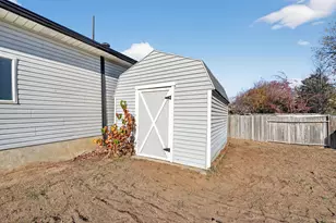 8983 S 3860 W, West Jordan, UT 84088 - Photo 38