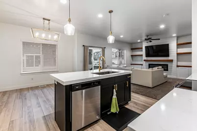 4819 E Breezy Patch Rd, Eagle Mountain, UT 84005 - Photo 14