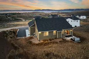 322 W Chukar Cir, Garden City, UT 84028 - Photo 2