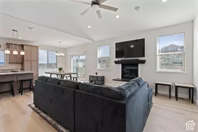322 W Chukar Cir #13, Garden City, UT 84028 - Photo 6