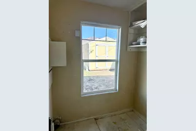 319 Carson Ave, East Carbon, UT 84520 - Photo 32