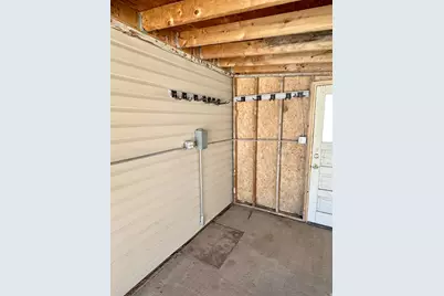 319 Carson Ave, East Carbon, UT 84520 - Photo 34