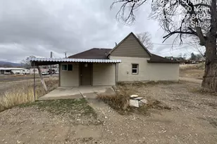 215 W 200 N, Moroni, UT 84646 - Photo 16