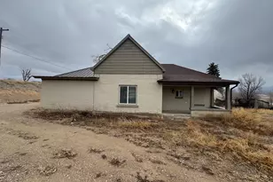 215 W 200 N, Moroni, UT 84646 - Photo 1