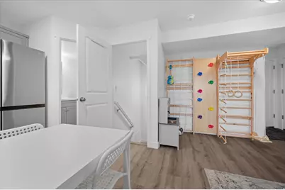 645 S Plum Creek Ln, Ogden, UT 84404 - Photo 8