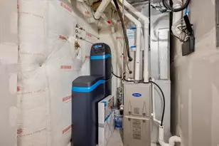 645 S Plum Creek Ln, Ogden, UT 84404 - Photo 24