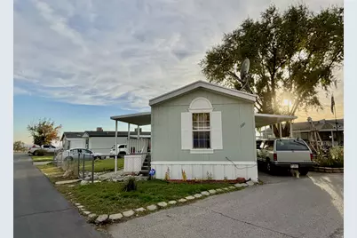 300 Harriger Way, Layton, UT 84041 - Photo 2