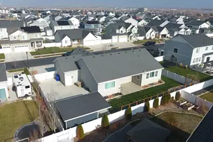 271 E Echo Ledge Dr S, Saratoga Springs, UT 84045 - Photo 38