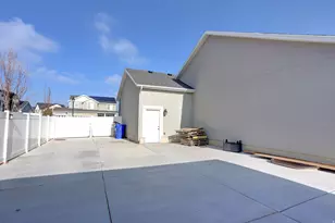 271 E Echo Ledge Dr S, Saratoga Springs, UT 84045 - Photo 34