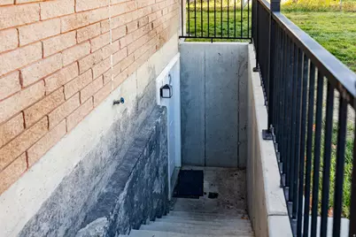 1590 W 4980 S, Salt Lake City, UT 84123 - Photo 32