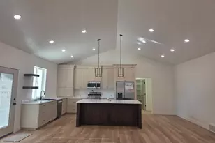 1205 W Grayhawk Loop, Roosevelt, UT 84066 - Photo 8