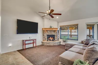 3628 S Peach Flower Ln, West Valley, UT 84128 - Photo 4