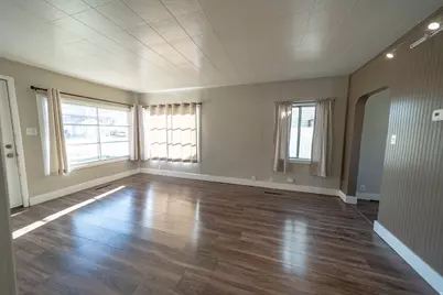 331 N 400 E, Price, UT 84501 - Photo 4