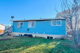 218 W 350 N, Vernal, UT 84078 - Photo 4