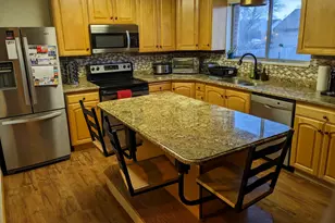 839 S 725 W, Orem, UT 84058 - Photo 4