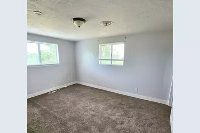 422 S Main St, Tooele, UT 84074 - Photo 6