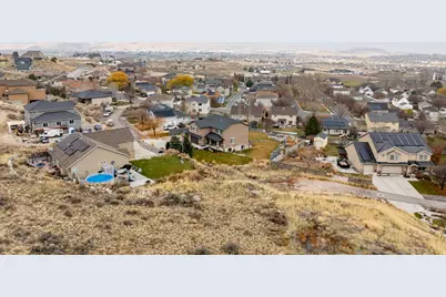 7745 N Mountain Ash Way E #63, Eagle Mountain, UT 84005 - Photo 24