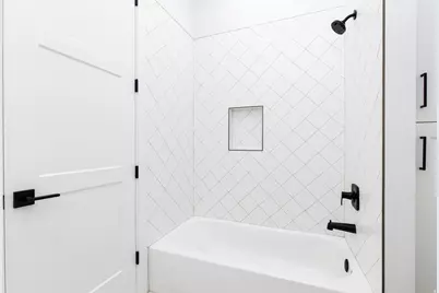 624 E Pine St, Washington, UT 84780 - Photo 38