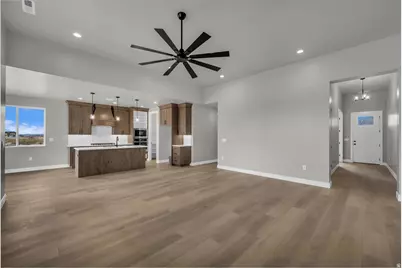 2433 N Locust St, Cedar City, UT 84720 - Photo 2