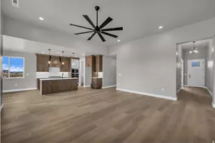 2433 N Locust St, Cedar City, UT 84720 - Photo 2