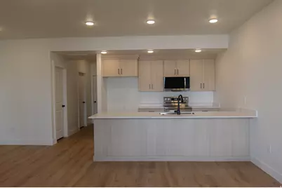 261 W 690 N, Smithfield, UT 84335 - Photo 8