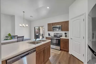 4759 W 3080 S, Hurricane, UT 84737 - Photo 8