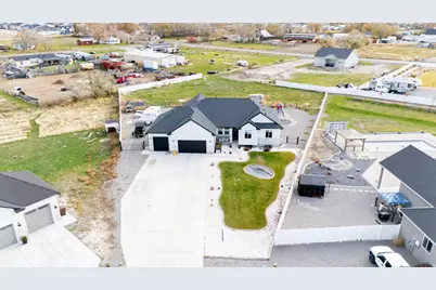 1668 E Coreys Ct N, Lake Point, UT 84074 - Photo 18