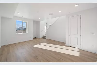 1336 E 1670 N #821, Payson, UT 84651 - Photo 8