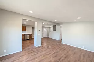 758 W 1000 S, Woods Cross, UT 84087 - Photo 6