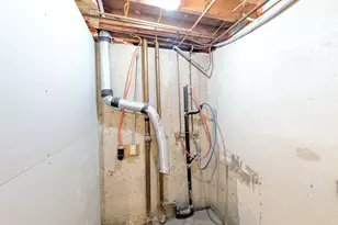 758 W 1000 S, Woods Cross, UT 84087 - Photo 36