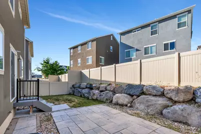 2987 S Willow Creek Dr, Saratoga Springs, UT 84045 - Photo 2