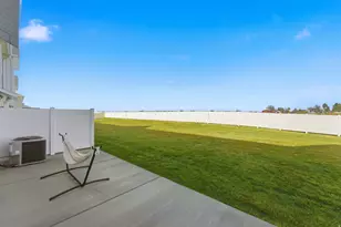 4262 W 3490 S, West Haven, UT 84401 - Photo 12