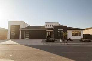 968 S Rattlesnake Ln E, Washington, UT 84780 - Photo 4